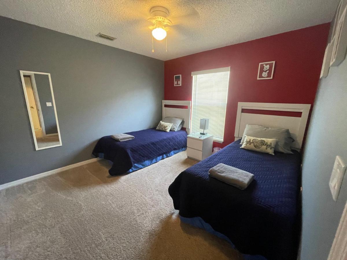 3 Bedroom Villa With Poolside Cinema And Games Room Close To Theme Parks Sleeps 6 Plus 2 올랜도 외부 사진